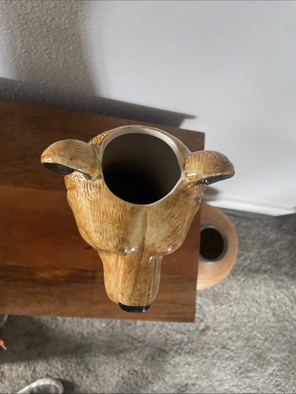 Brown Bear head / bust figurine shaped ceramic vase. - Picture 4 of 8
